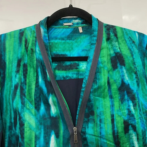 Elie Tahari Green Blue Abstract Print Zip Blouse Size Large - Picture 3 of 12